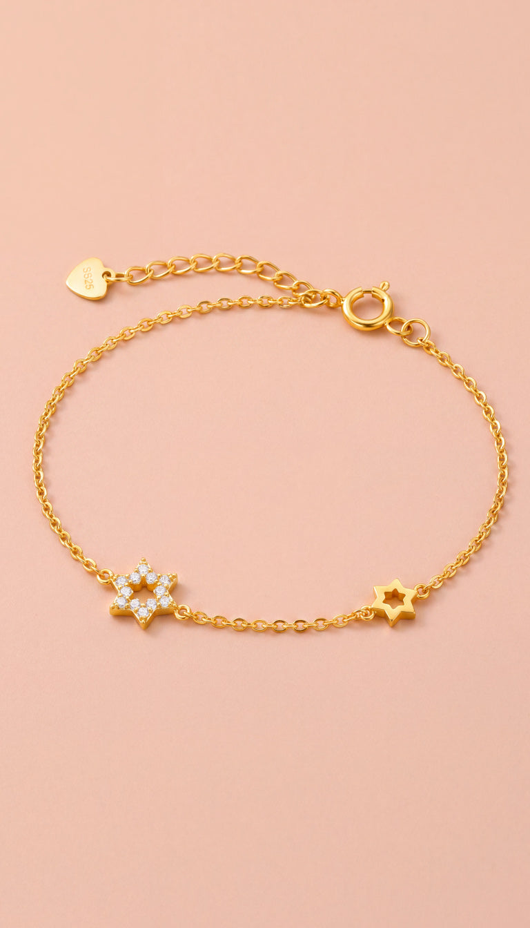 Delicate Gold Star Bracelet